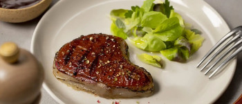 Вчені успішно виготовили найбільший у світі вирощений у лабораторії стейк