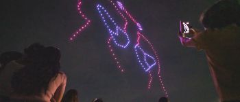 Південна Корея заохочує носіння масок масивним світловим шоу