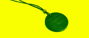 Експерти: перестаньте носити радіоактивні підвіски «анти-5G», ідіоти 