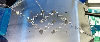 Вчені розробили гнучкий біопаливний елемент, який працює на поті