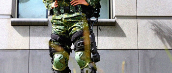 Тайвань створює екзоскелет, який надасть солдатам суперсилу