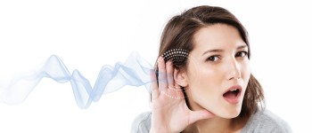 Жінки мають більш чутливий слух, ніж чоловіки, незалежно від віку чи середовища